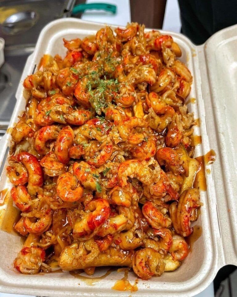 Honey Garlic Crawfish Fries