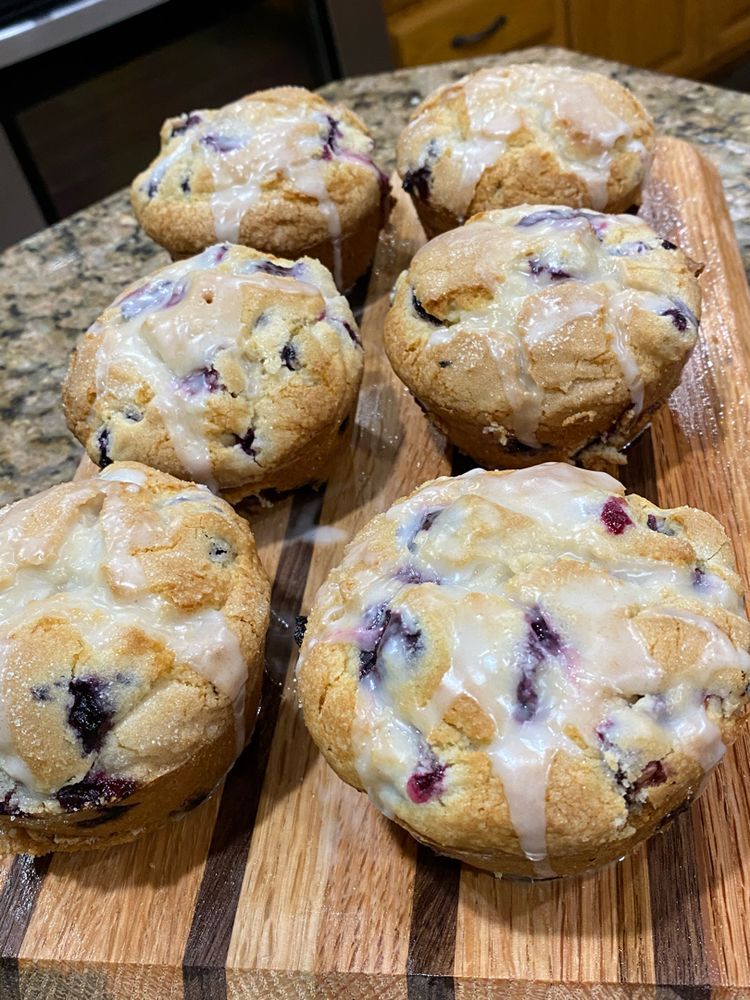 LEMON-BLUEBERRY MUFFINS