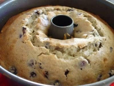 BLUEBERRY POUND CAKE