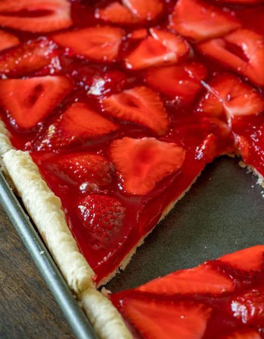 Strawberry Slab Pie