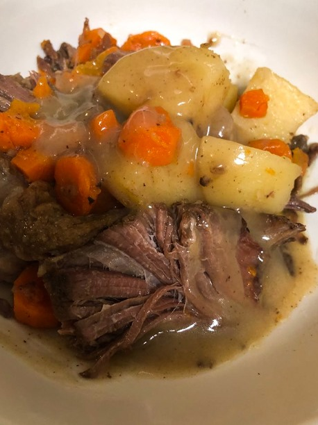 Slow Cooker Pot Roast with Potatoes