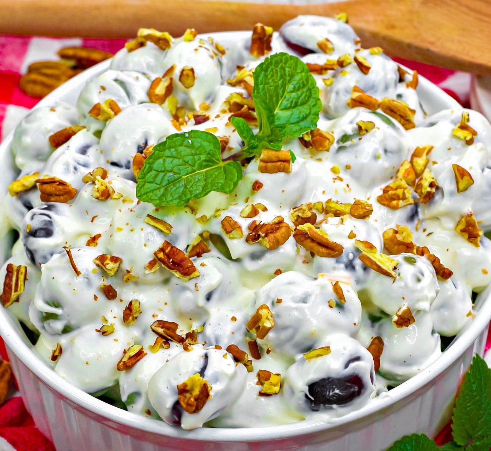 Easy Grape Salad