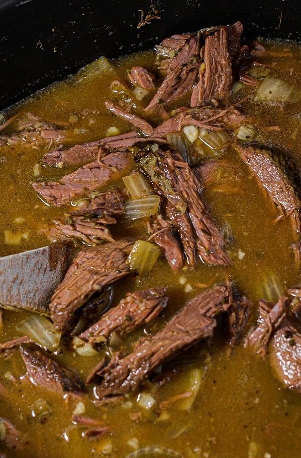 Crockpot Italian Beef Po’ Boys