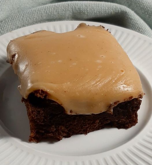 Brownies with Peanut Butter Fudge Frosting