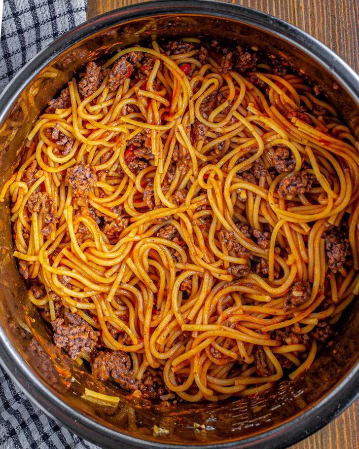 Instant Pot Spaghetti and Meatballs