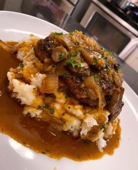 Salisbury Steak with Garlic Mashed Potatoes and Mushroom Gravy