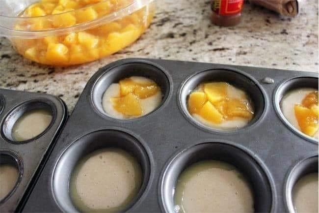 Easy Mini Peach Cobbler