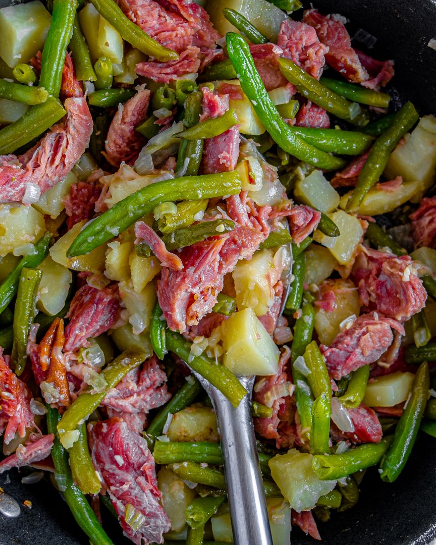 Southern Beans With Smoked Turkey Necks and Potatoes