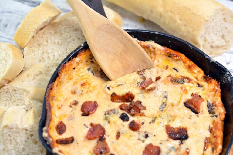 Gooey Bacon Cheese Dip