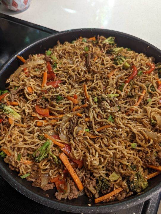 Ground Beef Ramen Skillet