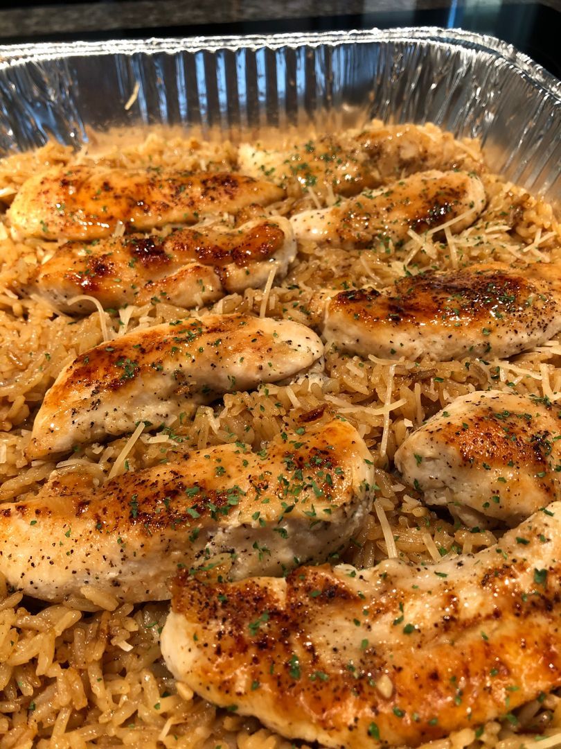 CHICKEN WITH GARLIC PARMESAN RICE