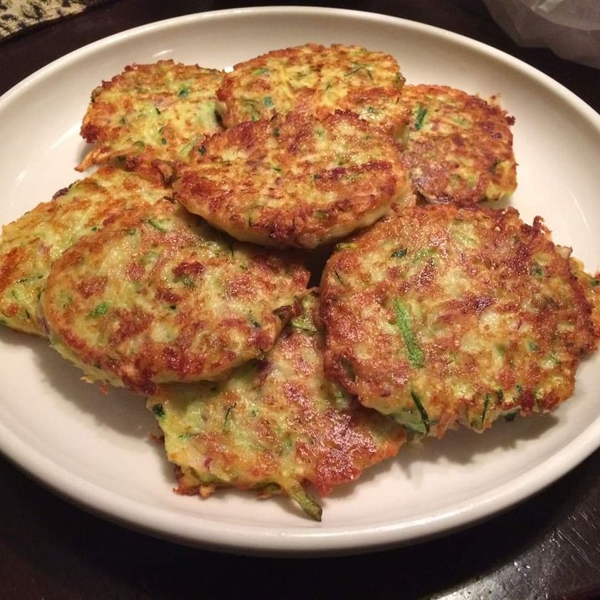 EASY ZUCCHINI PATTIES