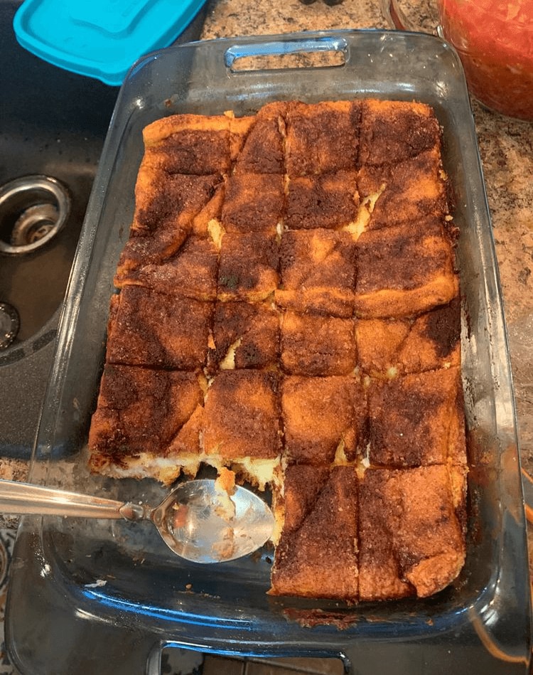 SOPAPILLA CHEESECAKE BARS