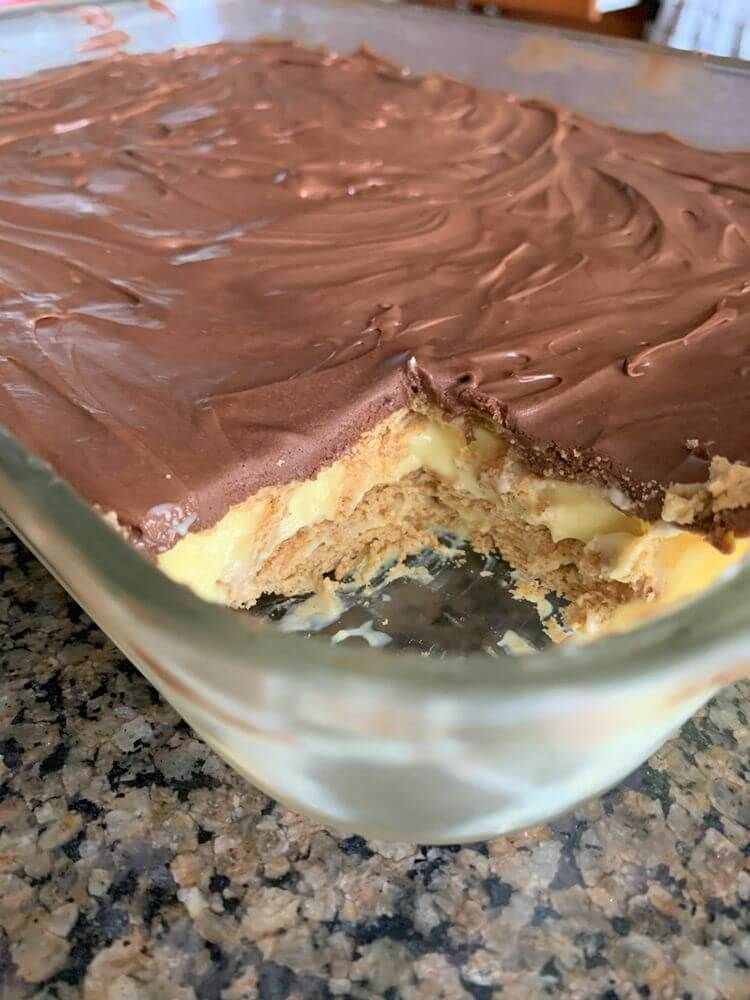 ECLAIR CAKE