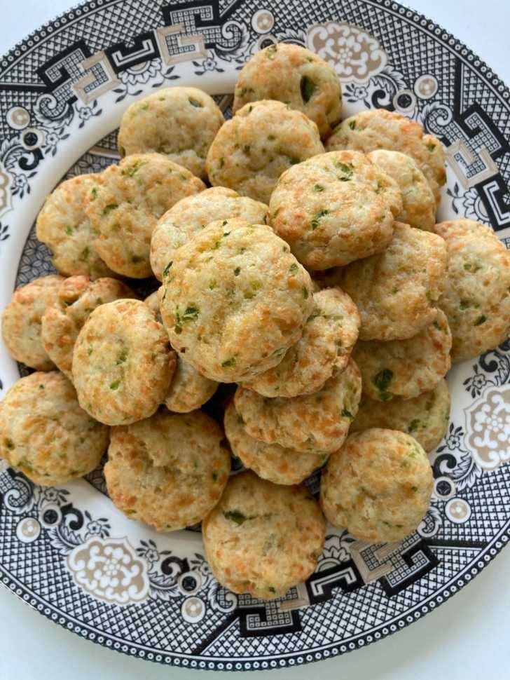 Cheesy Jalapeño Shortbread