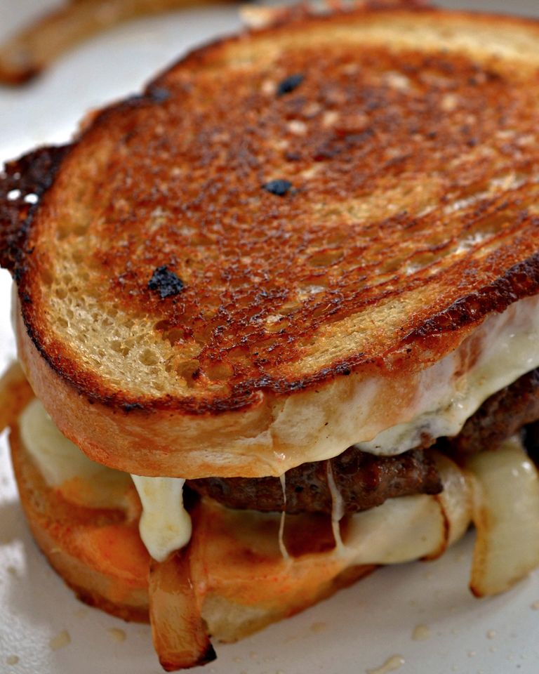 CLASSIC PATTY MELT