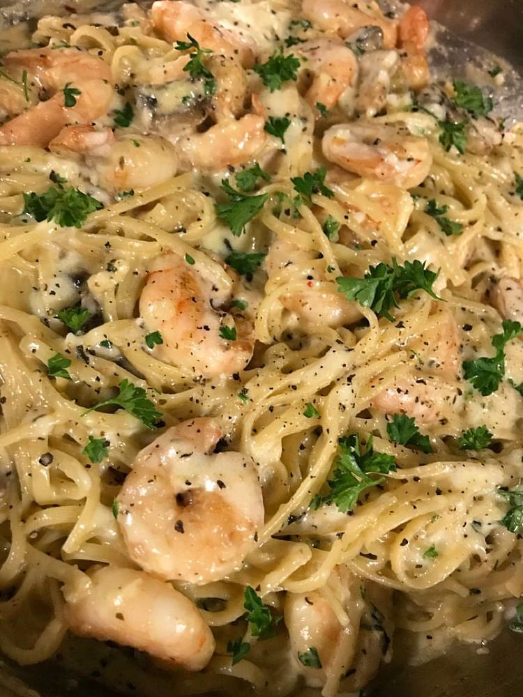 Shrimp and Mushroom Linguini with Cheese Creamy Herb Sauce