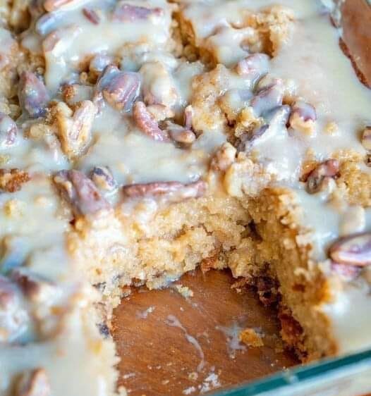 BUTTER PECAN PRALINE POKE CAKE