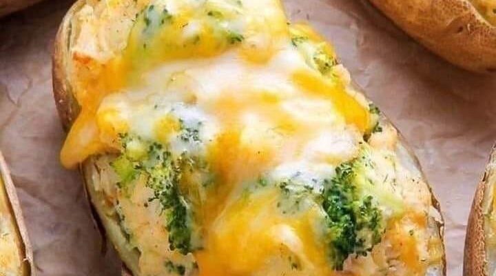 Broccoli & Cheddar Twice-Baked Potatoes